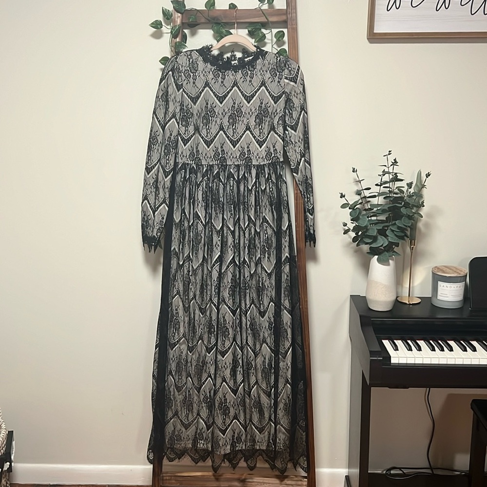 Dainty Jewells black and cream lace MAXI dress